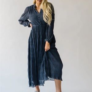 Elegant Textured V-Neck Slate Blue Maxi Dress